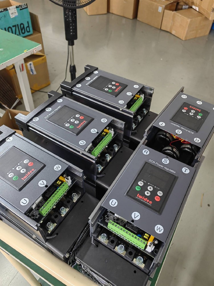 电力调解器会爆发谐波吗？？？