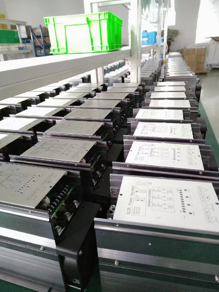 电力调解器的主要作用是什么？？？？