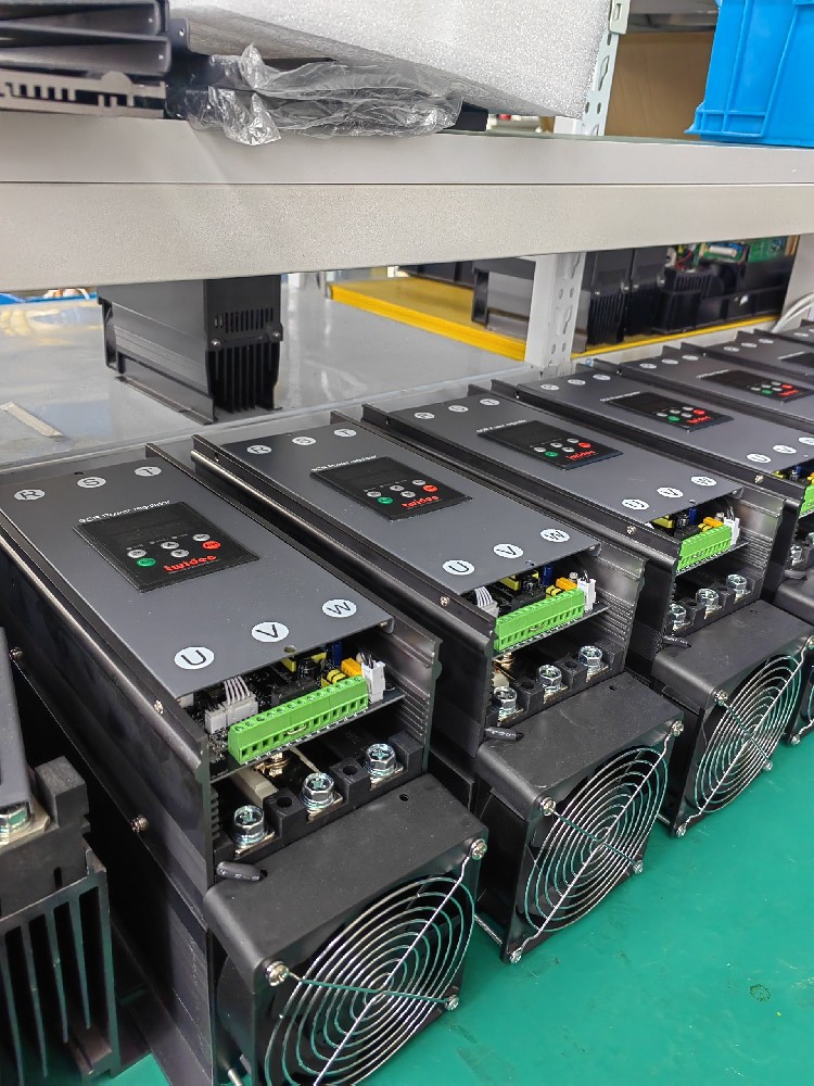 给电力调解器配备的包管丝频仍熔断，，，怎样判断是装备过载照旧包管丝规格差池？？？？？